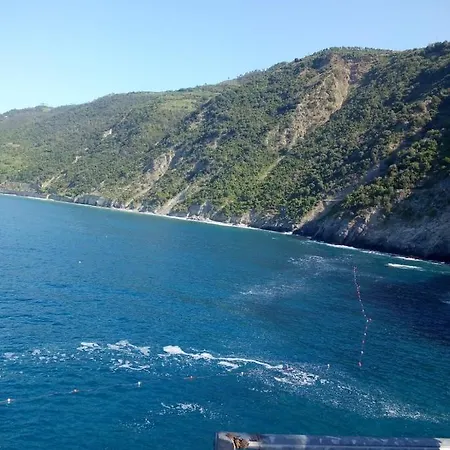 Первый Этаж. Трехкомнатная Квартира. Privat bolig *